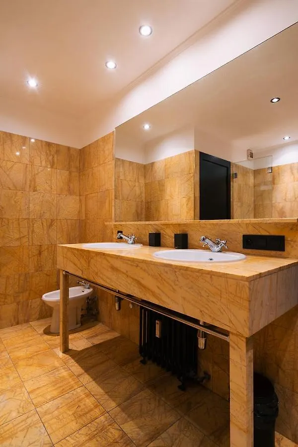 Smartflats - Grand-Place I Brussels Apartment